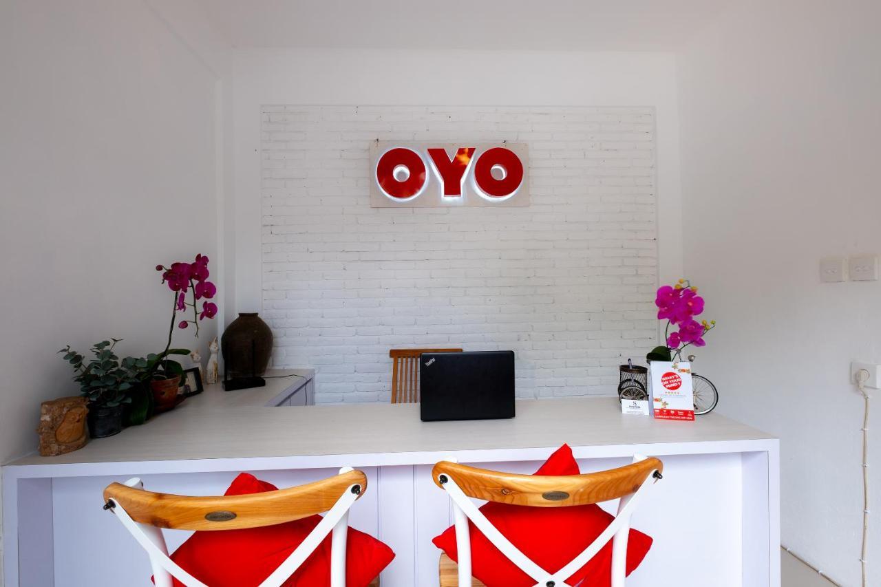 Oyo 1493 Surya Villa Селонг-Беланак Экстерьер фото