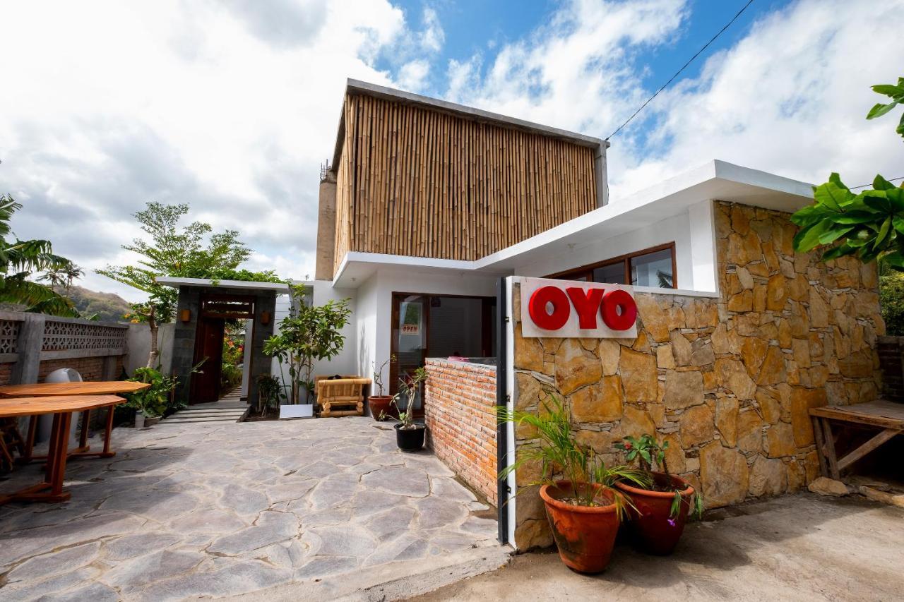Oyo 1493 Surya Villa Селонг-Беланак Экстерьер фото