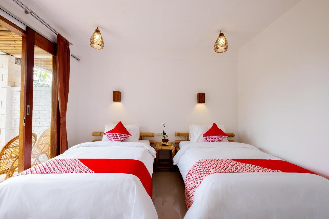 Oyo 1493 Surya Villa Селонг-Беланак Экстерьер фото