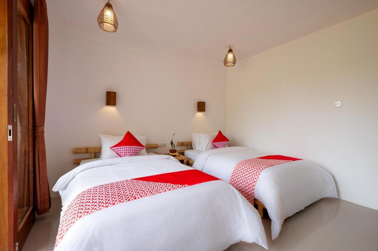 Oyo 1493 Surya Villa Селонг-Беланак Экстерьер фото